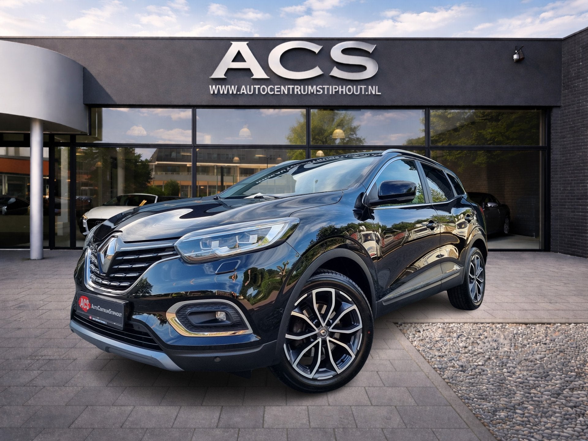Renault Kadjar 1.3 TCe Intens | Panorama | Leder | Dodehoek, Auto's, Gebruikt, 715 kg, 160 pk, Zwart