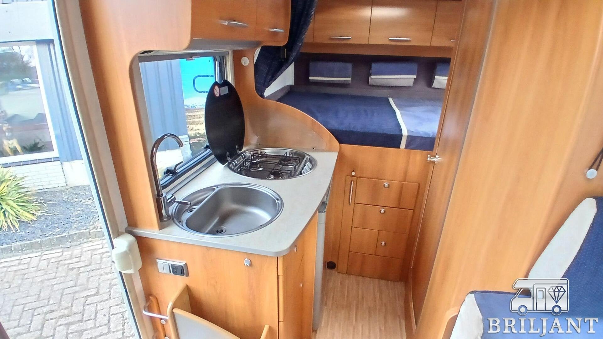 Foto 8 van Hymer EX 522.. 2007 dwarsbed