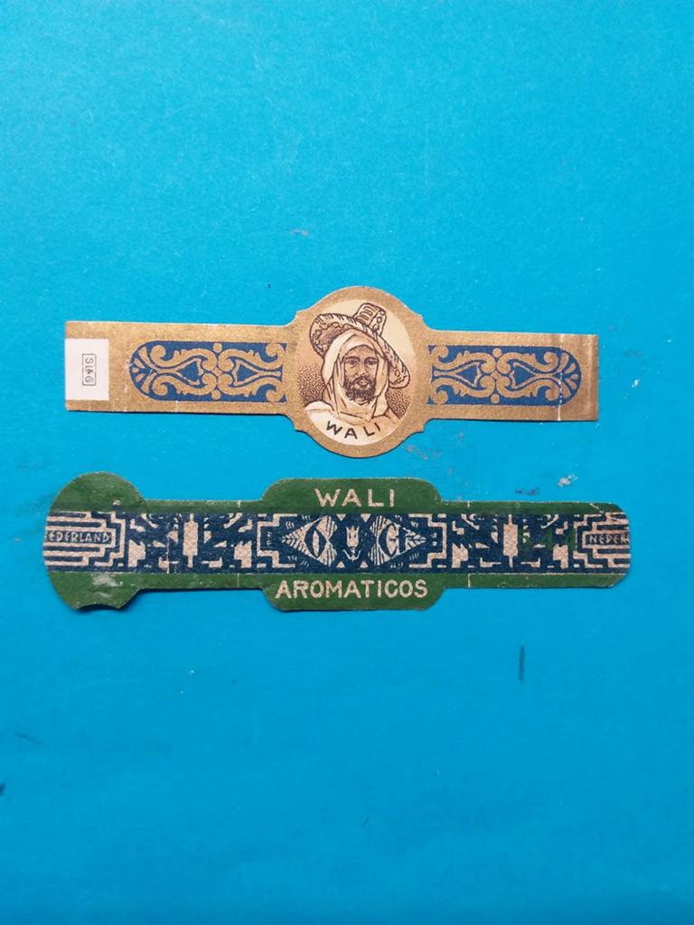 Sigarenbandjes belasting 16, Ophalen of Verzenden, Zo goed als nieuw, Sigarenbandjes