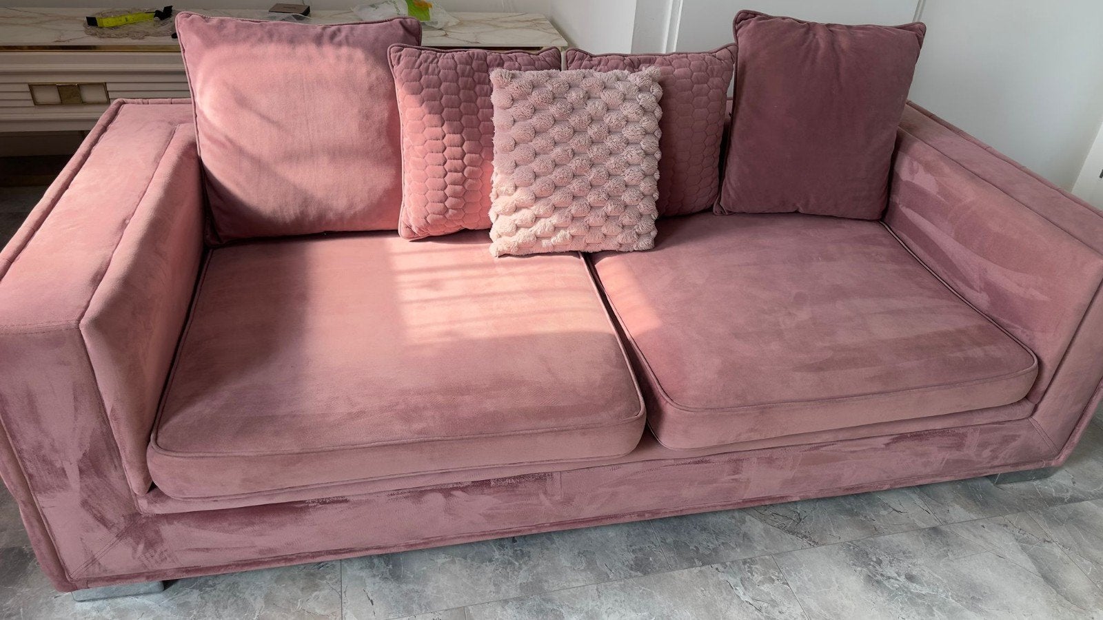 Roze fluwelen luxe bank - Zo goed als nieuw, Ophalen, Modern, Klassiek, 100 tot 125 cm, Driepersoons