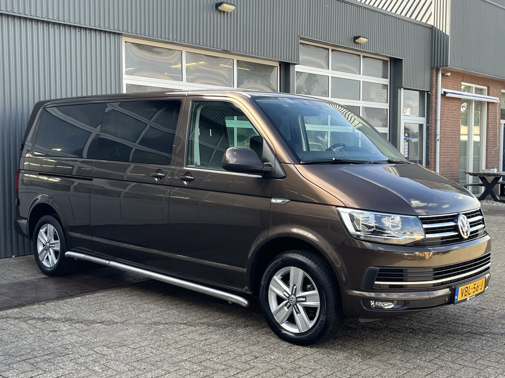 Volkswagen Transporter 2.0 TDI L2H1 DC Highline Dubbele schu, Stof, Gebruikt, 4 cilinders, Origineel Nederlands