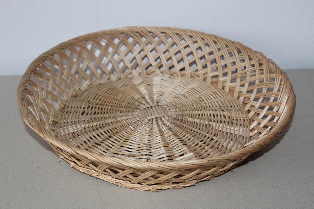 Grote Rieten mand - Gevlochten pitriet - Fruitschaal., Huis en Inrichting, Woonaccessoires | Schalen en Manden, Mand, Rond, Ophalen of Verzenden