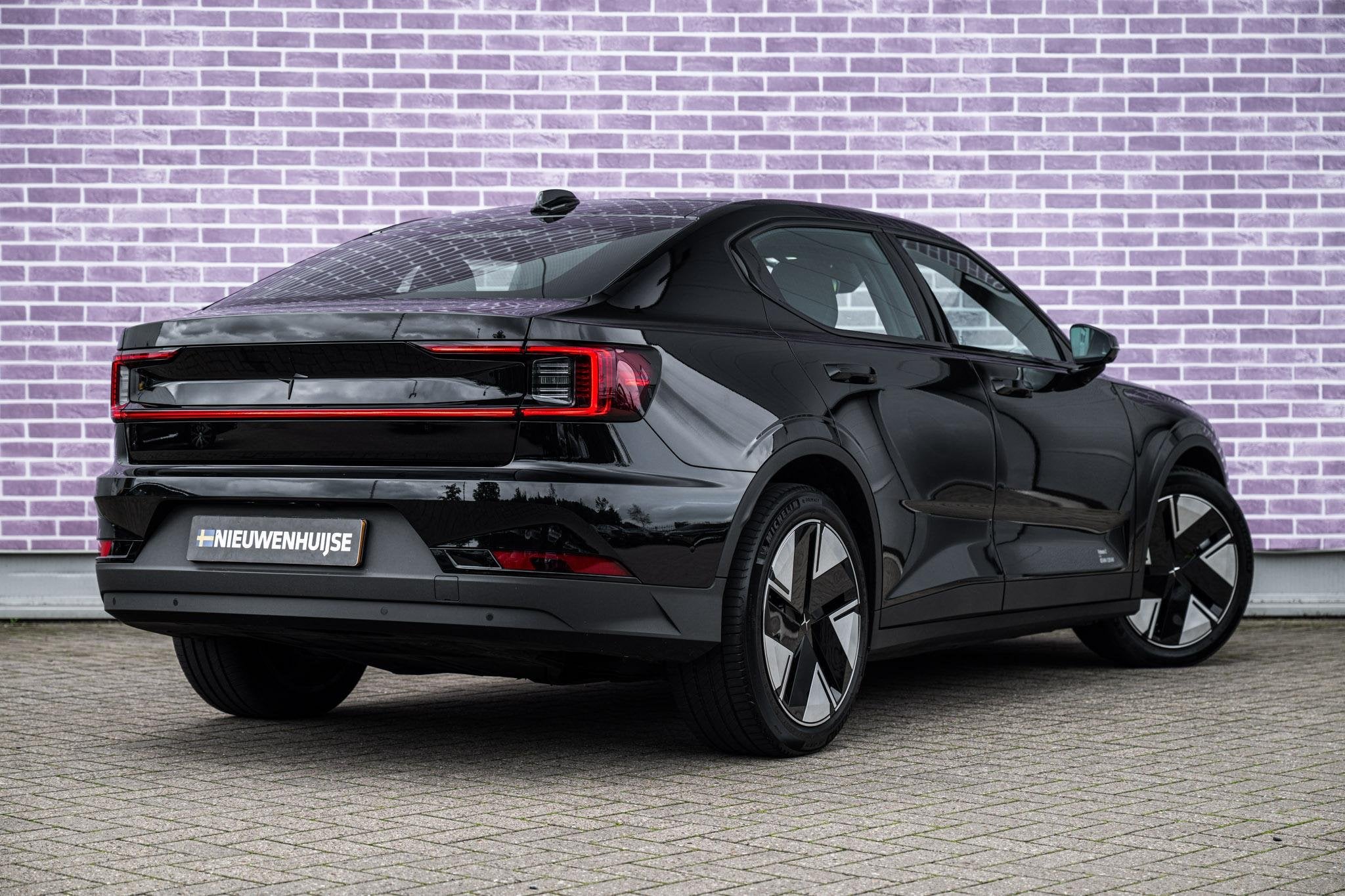Polestar 2 Long Range Single Motor 82 kWh | Trekhaak | Panor, Auto's, Automaat, Polestar 2, 82 kWh, Zwart