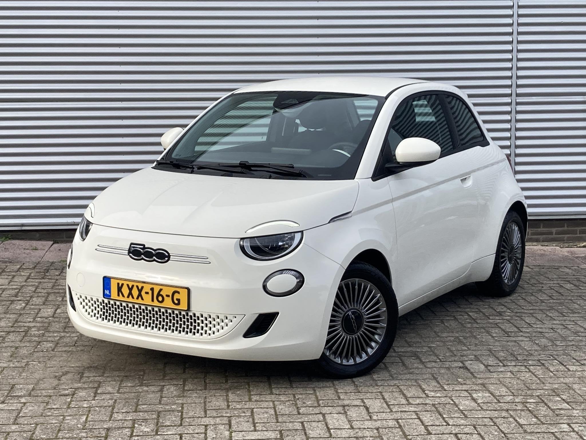 Fiat 500e Icon 42 kWh | 500e | Draadloos Apple Carplay / And, Auto's, 12 maanden, Stof, 4 stoelen, Wit