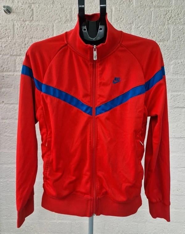 Nike The Eugene Track Jacket – Rood – Maat M, Ophalen of Verzenden, Zo goed als nieuw, Rood