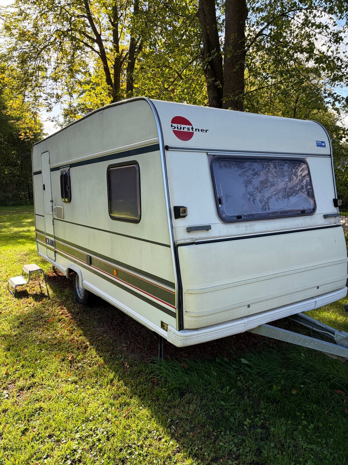 Bürstner Club caravan - Compact en compleet, Rondzit, Particulier, Bürstner, 4 tot 5 meter