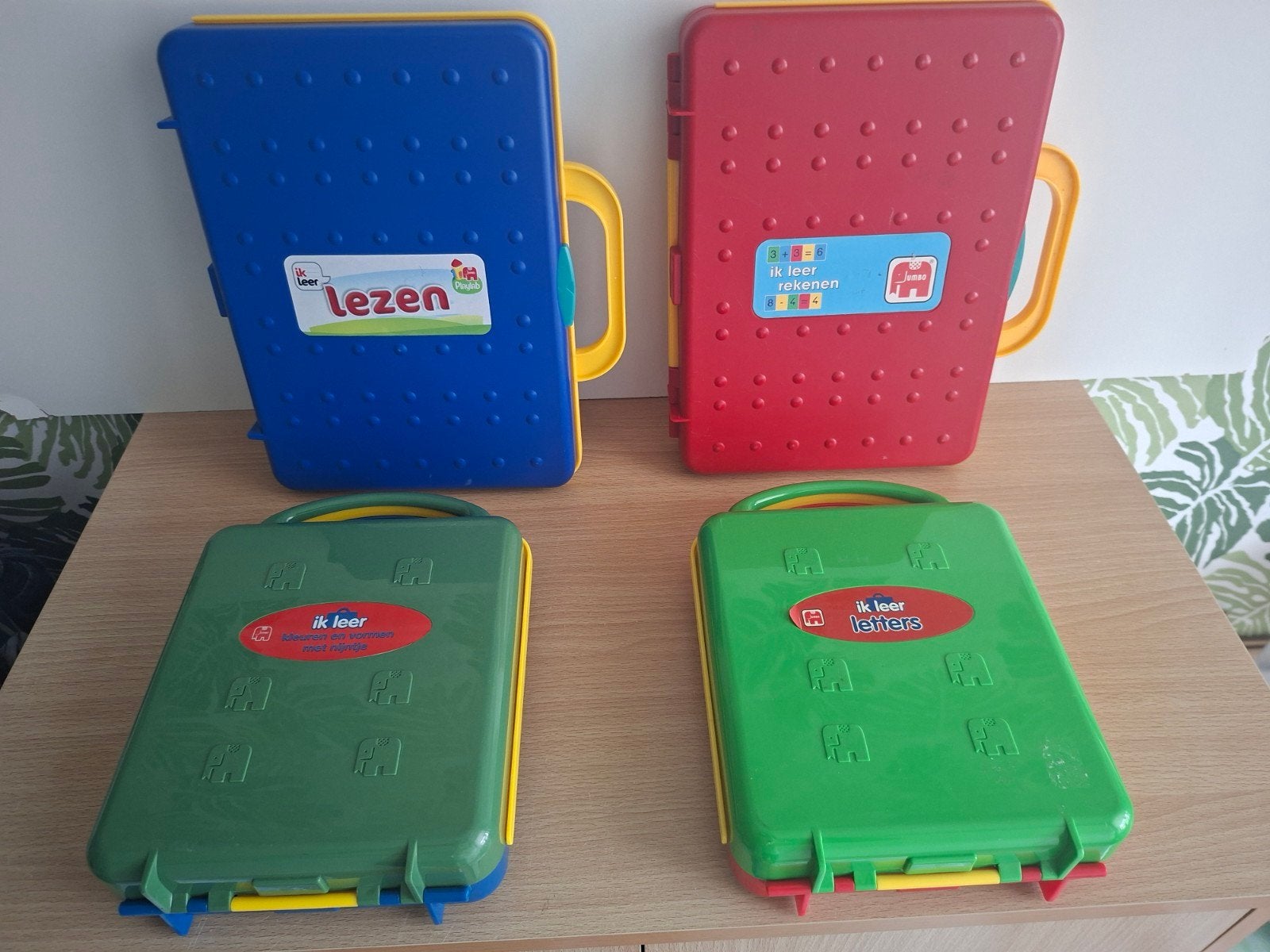 ik leer lezen en/of rekenen koffer ik leer kleuren en vormen, Kinderen en Baby's, Ophalen of Verzenden, Gebruikt, Rekenen