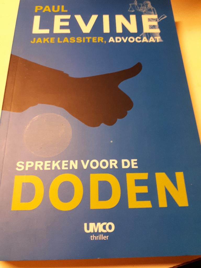 Jake Lassiter 1: Spreken Voor De Doden - Paul Levine, Boeken, Ophalen of Verzenden, Gelezen