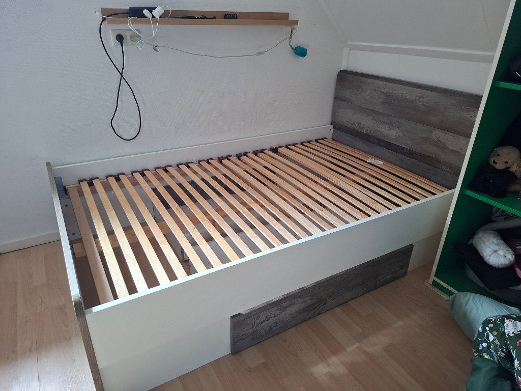 Twijfelaar bed Leenbakker 120x200, Ophalen, Wit, Zo goed als nieuw, Twijfelaar