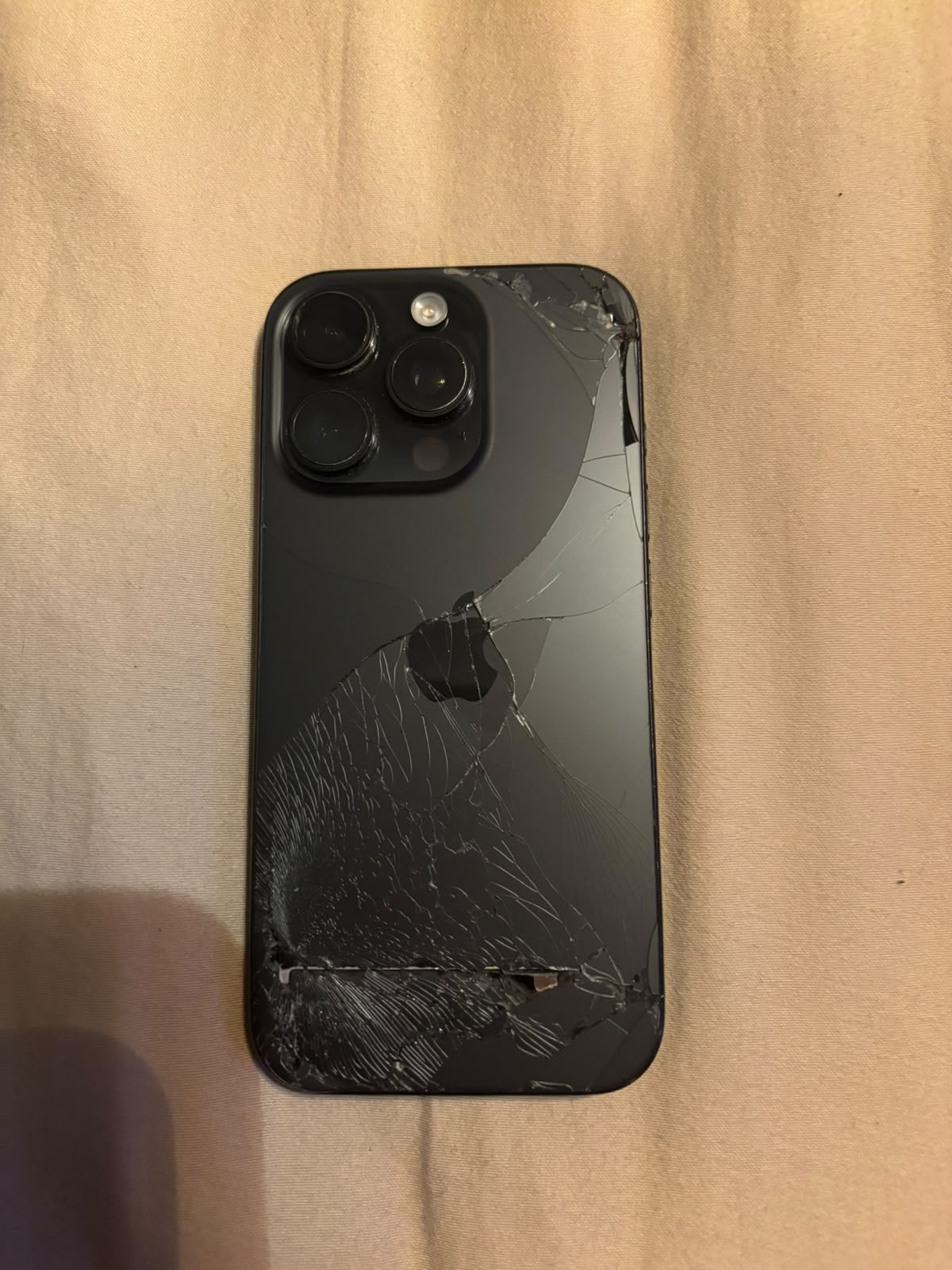 Iphone 16 pro 128gb, Ophalen, Zo goed als nieuw, Zwart, 128 GB