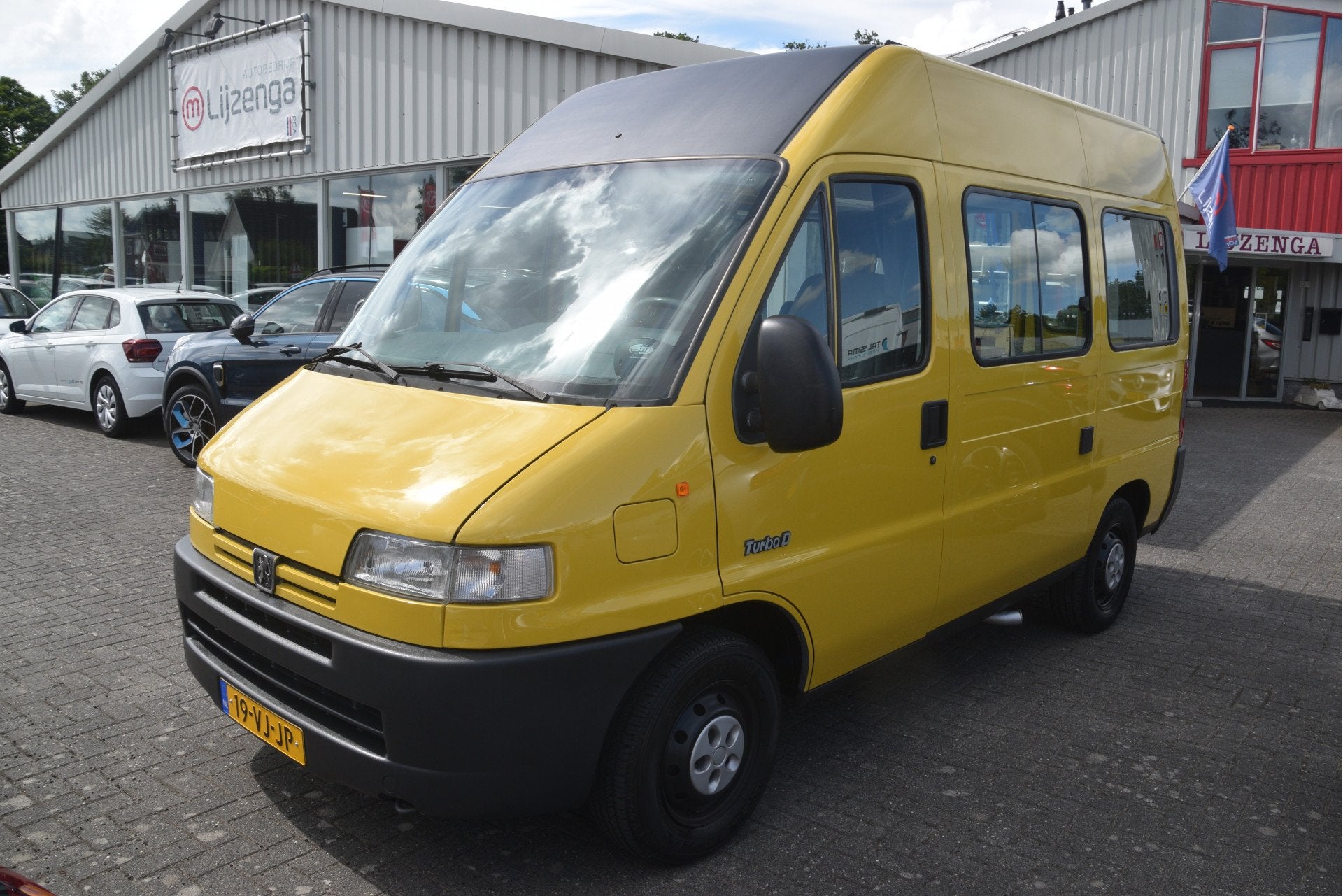 Caravans And Camping Peugeot
