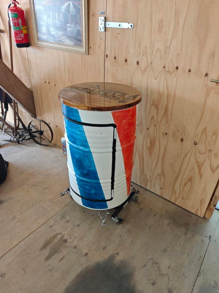 Unieke barber style kastje/tafelthe, Ophalen, Nieuw