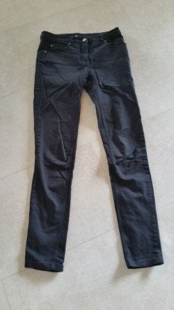 zwarte broek H&M maat 34, H&M, Verzenden, Zwart, W27 (confectie 34) of kleiner