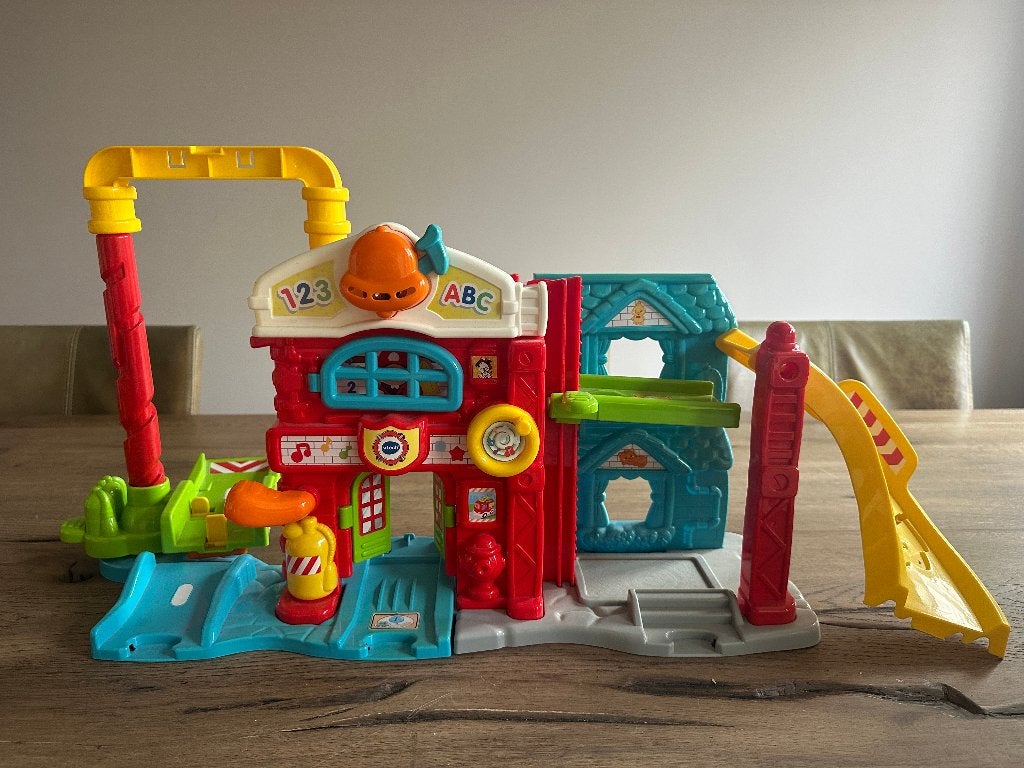 VTech Toet Toet brandweerkazerne, Ophalen of Verzenden, Zo goed als nieuw, 2 tot 4 jaar