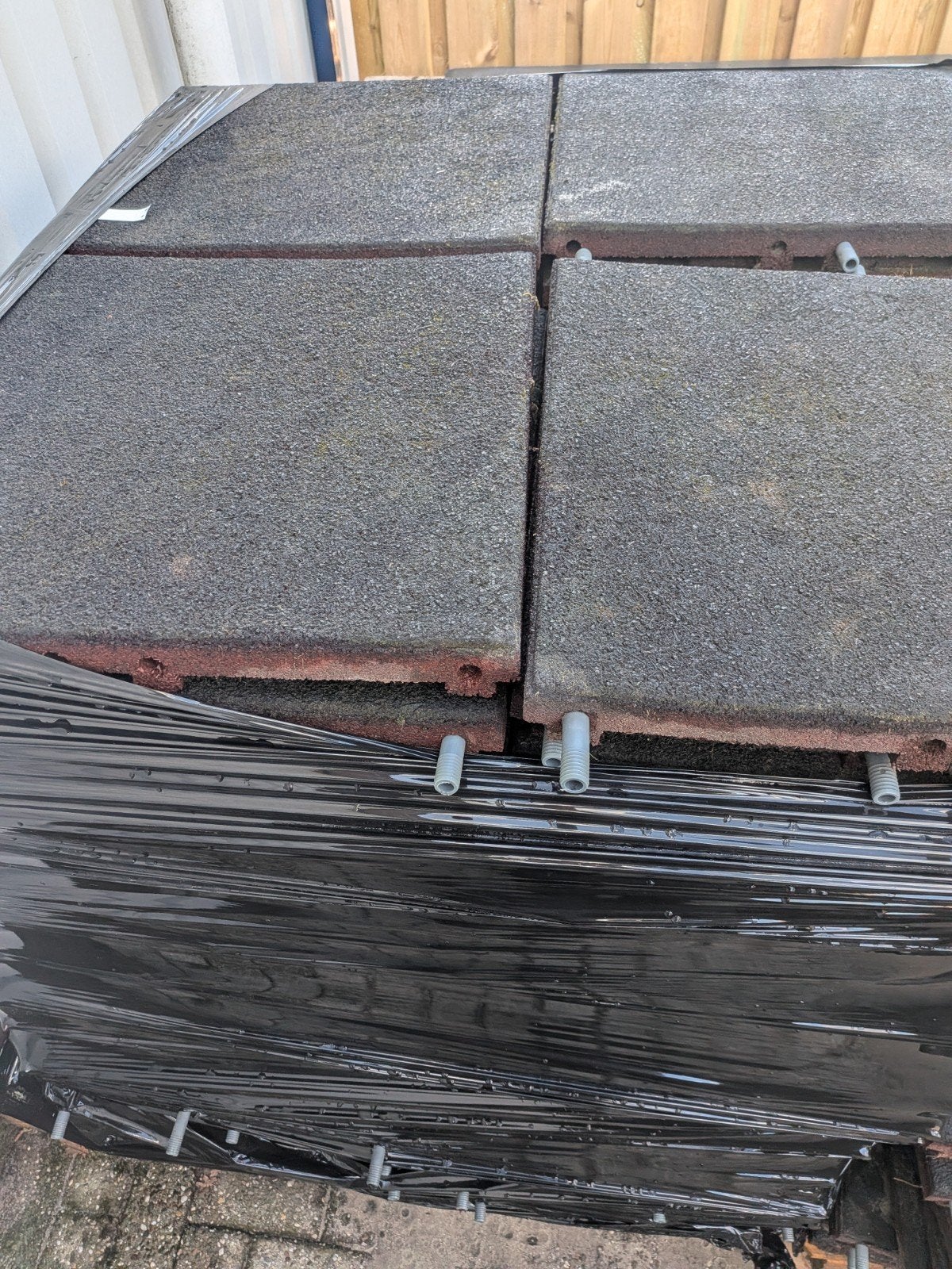 Rubberen tegels 50x50x4,5 cm - 118 stuks AANBIEDING, ., ., ., Weidegang