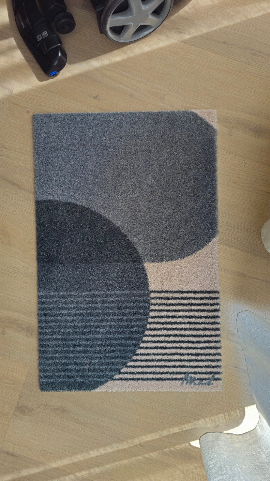 Merk vloermat met abstract design, Gebruikt, 50 tot 100 cm, Grijs, Modern, Abstract