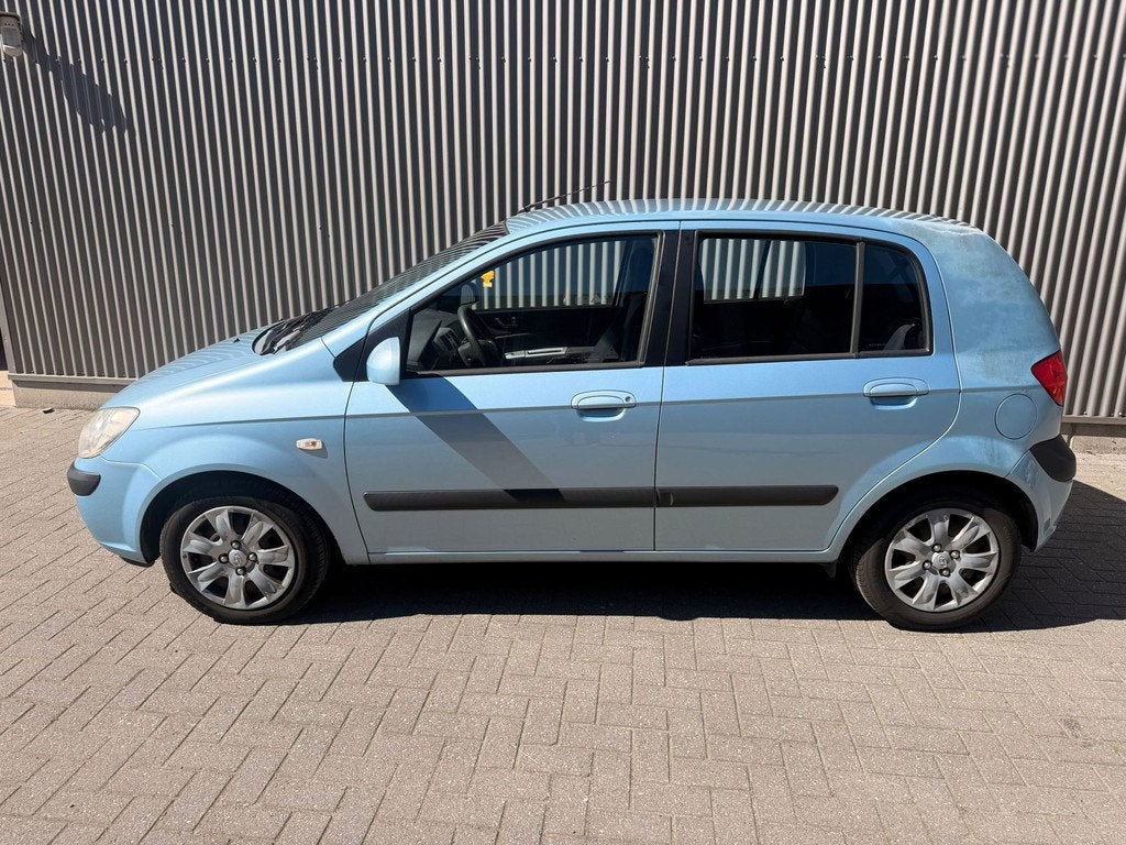 Hyundai Getz 1.4i Active Cool Airco|Centrale deurvergrendeli, Auto's, Voorwielaandrijving, 450 kg, Zwart, 4 cilinders