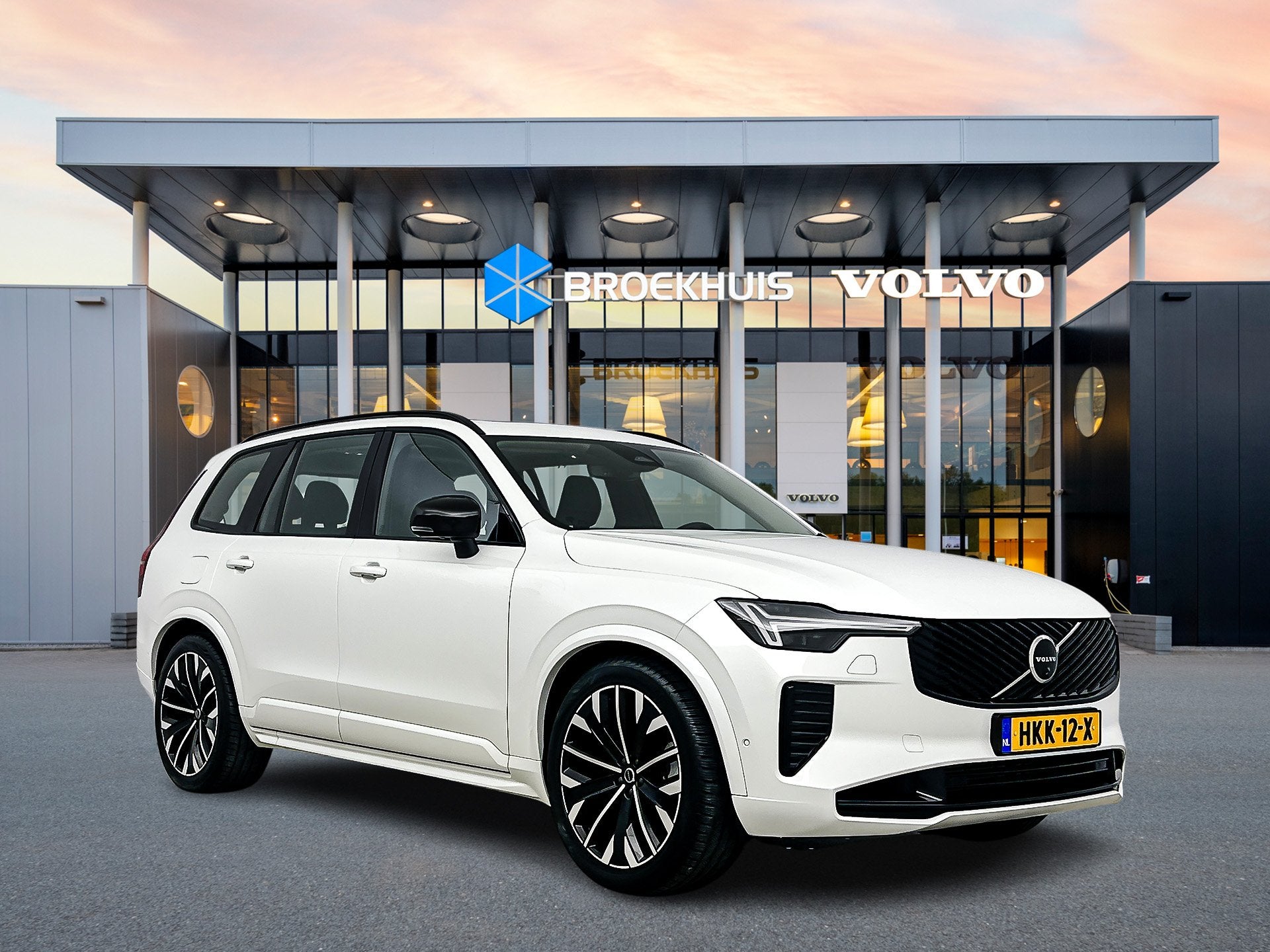 Volvo XC90 T8 Recharge Ultra Dark, Gebruikt, 4 cilinders, Wit, Vierwielaandrijving