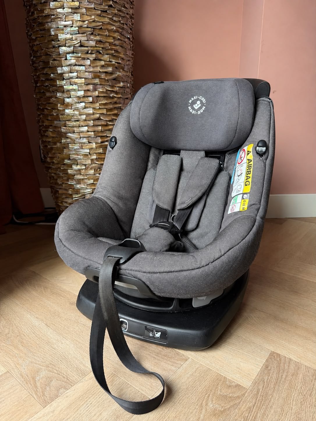 Maxi-cosi axissfix, autostoel grijs, Ophalen, 9 t/m 18 kg, Zijbescherming, Zo goed als nieuw