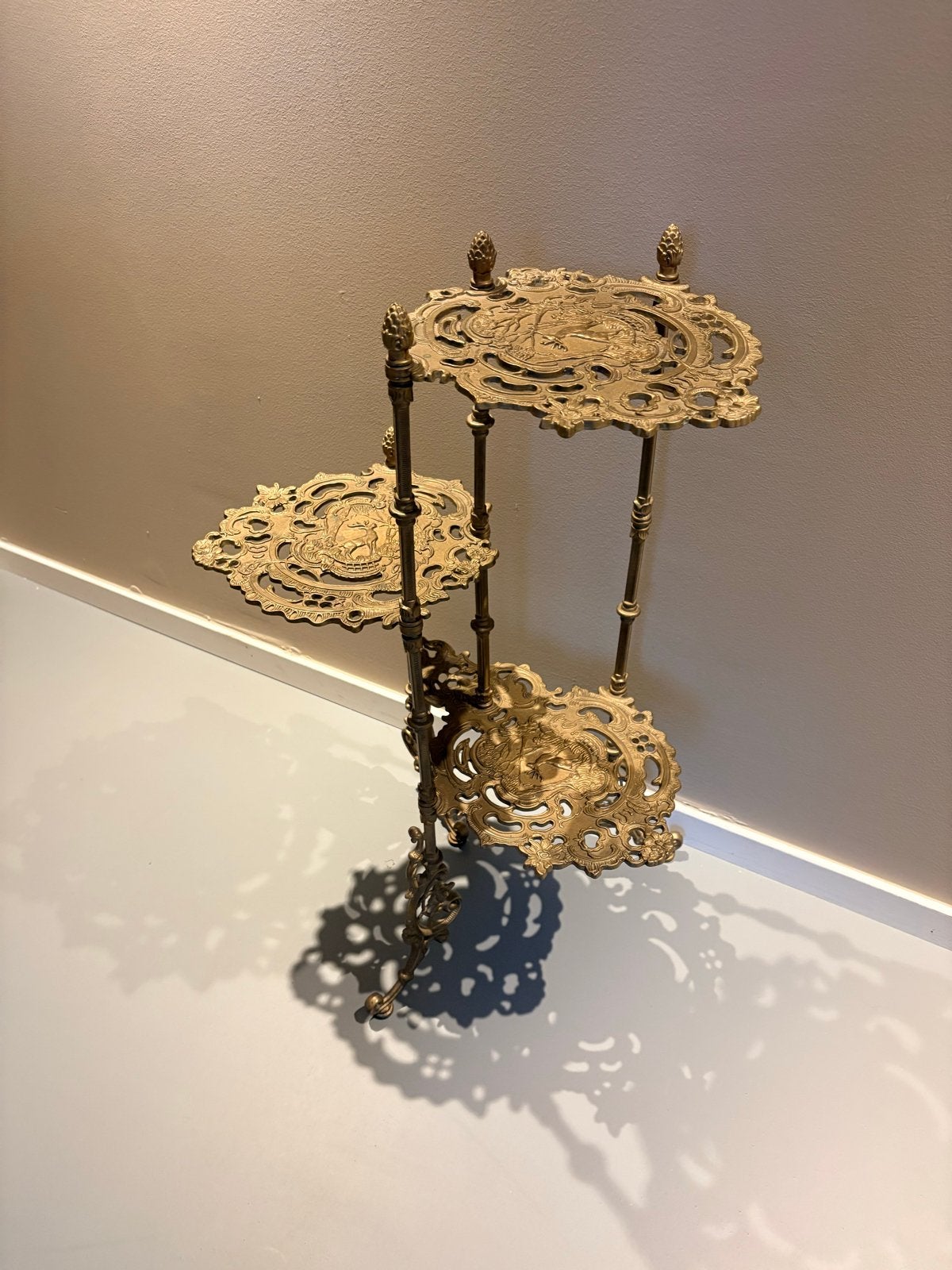 Vintage 1950/60s Ornate Brass 3-Tier Side Table, Ophalen, Koper