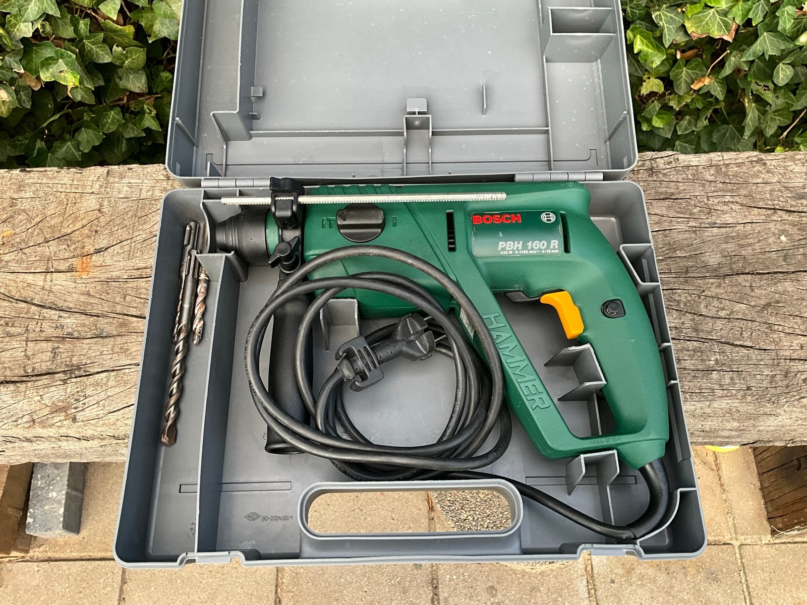 Bosch PBH 160 R Boorhamer - Nagenoeg nieuw, Boor- en/of Breekhamer, Ophalen of Verzenden, Zo goed als nieuw, Klopboormechanisme
