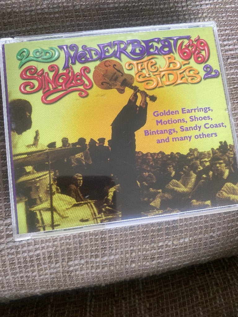 2CD Nederbeat Singles & B-Sides 2 - Golden Earrings, Ophalen of Verzenden, Zo goed als nieuw, Inclusief boekje, Verzamelalbum