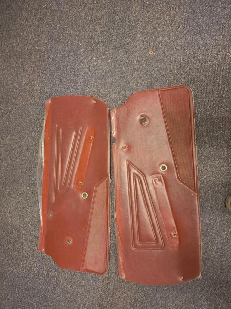 OEM Deurbekleding set L+R bordeaux Fiat 124 spider 2000, Ophalen of Verzenden, Gebruikt, Fiat