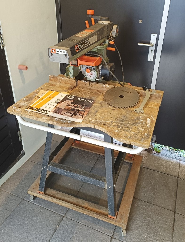 DeWalt 1251 rad. zaagmachine, Doe-het-zelf en Verbouw, Gereedschap | Zaagmachines, Ophalen, De Walt, Gebruikt, Overige typen