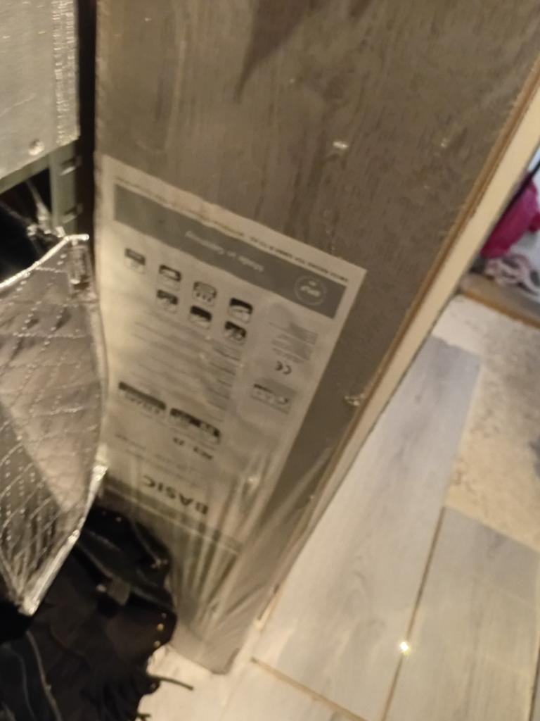 Laminaat pak grijs, Doe-het-zelf en Verbouw, Vloerdelen en Plavuizen, 50 tot 150 cm, Nieuw, Ophalen of Verzenden, Minder dan 5 m²