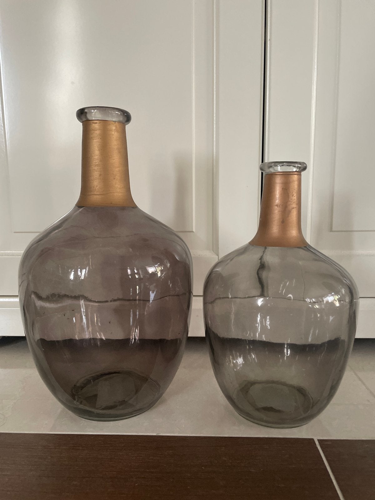 Set van 2 glazen vazen met gouden accenten, Huis en Inrichting, Ophalen of Verzenden