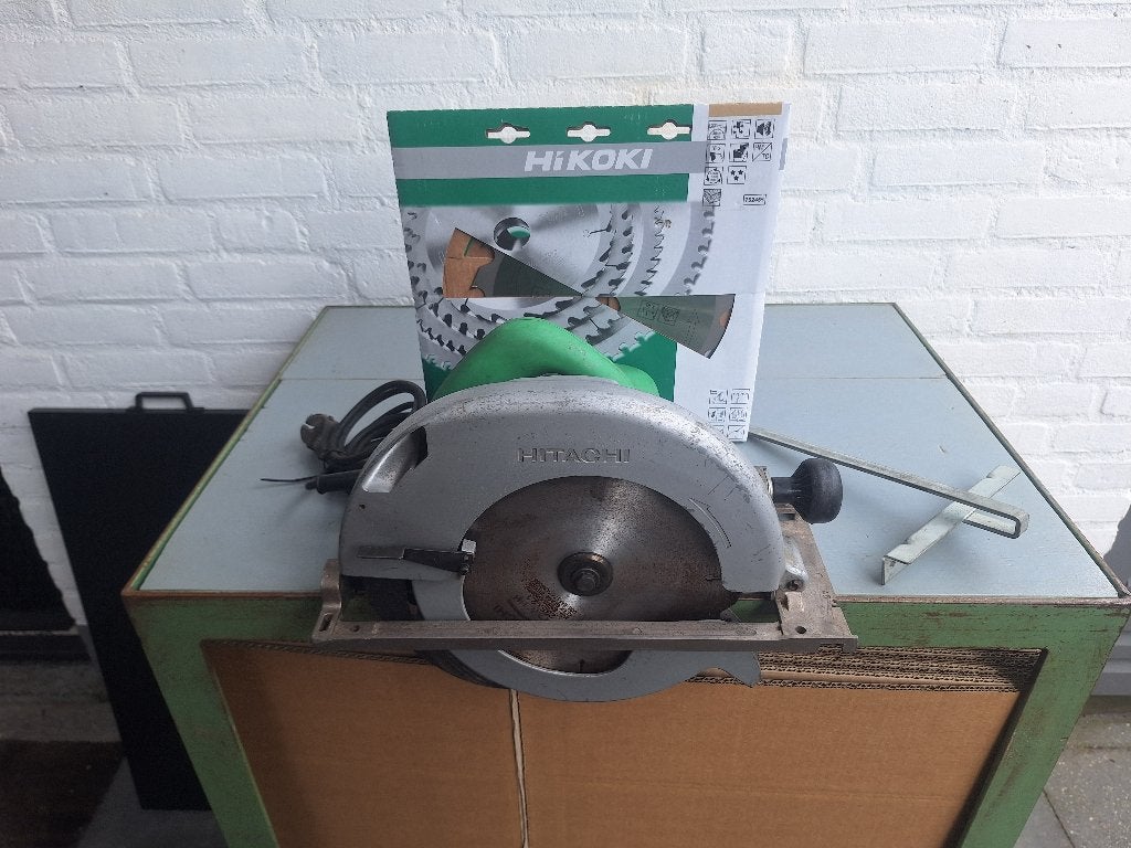 Hitachi C9U cirkelzaag, Cirkelzaag, 70 mm of meer, Nieuw, Ophalen of Verzenden