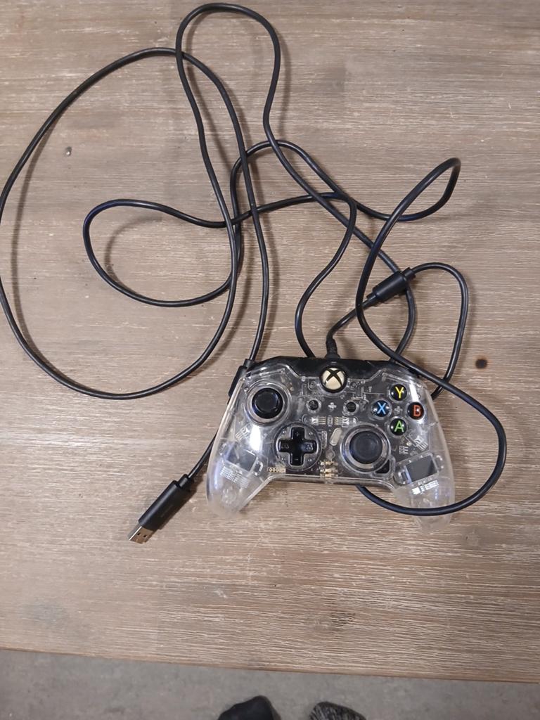 Xbox one / pc controller met draad, Ophalen of Verzenden, Zo goed als nieuw, Controller, Xbox Original
