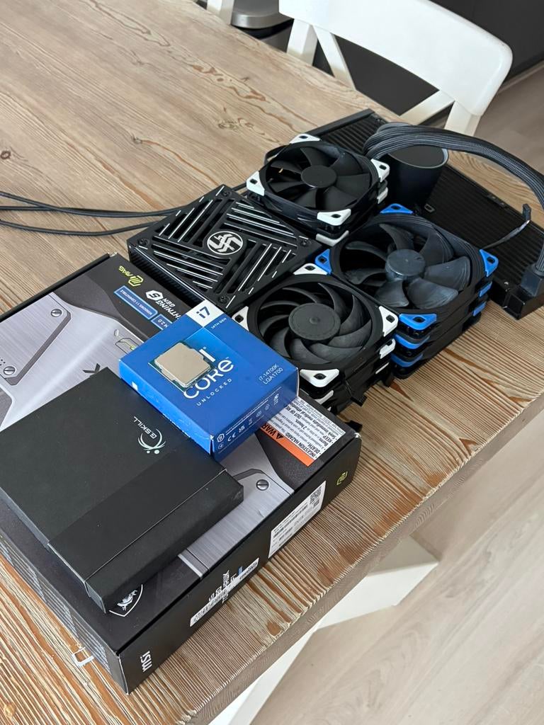 Complete high end bc puild 14700K, G skill trident z5 zgan, Computers en Software, Desktop Pc's, Ophalen, Zo goed als nieuw, Gaming