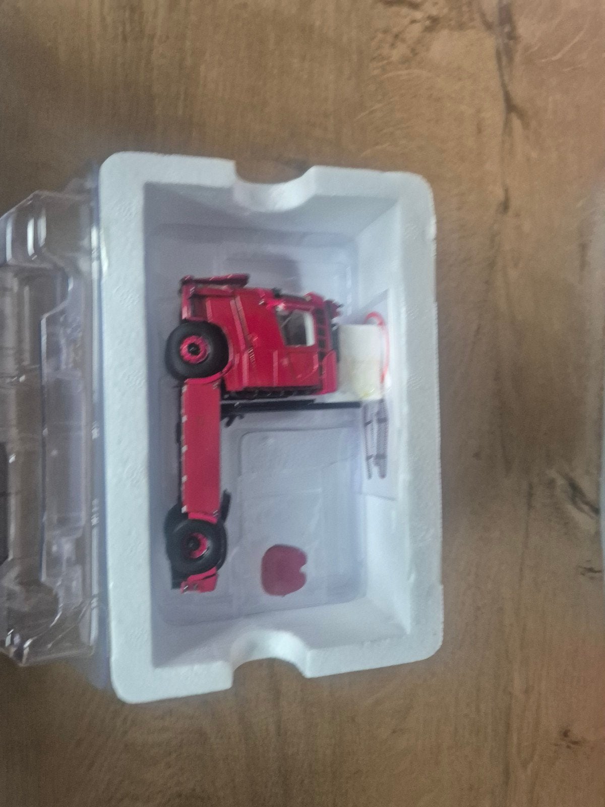 WSI Volvo FH4 Mortyr - Nieuw in doos, Hobby en Vrije tijd, Modelauto's | 1:50, Ophalen of Verzenden, Nieuw, Bus of Vrachtwagen