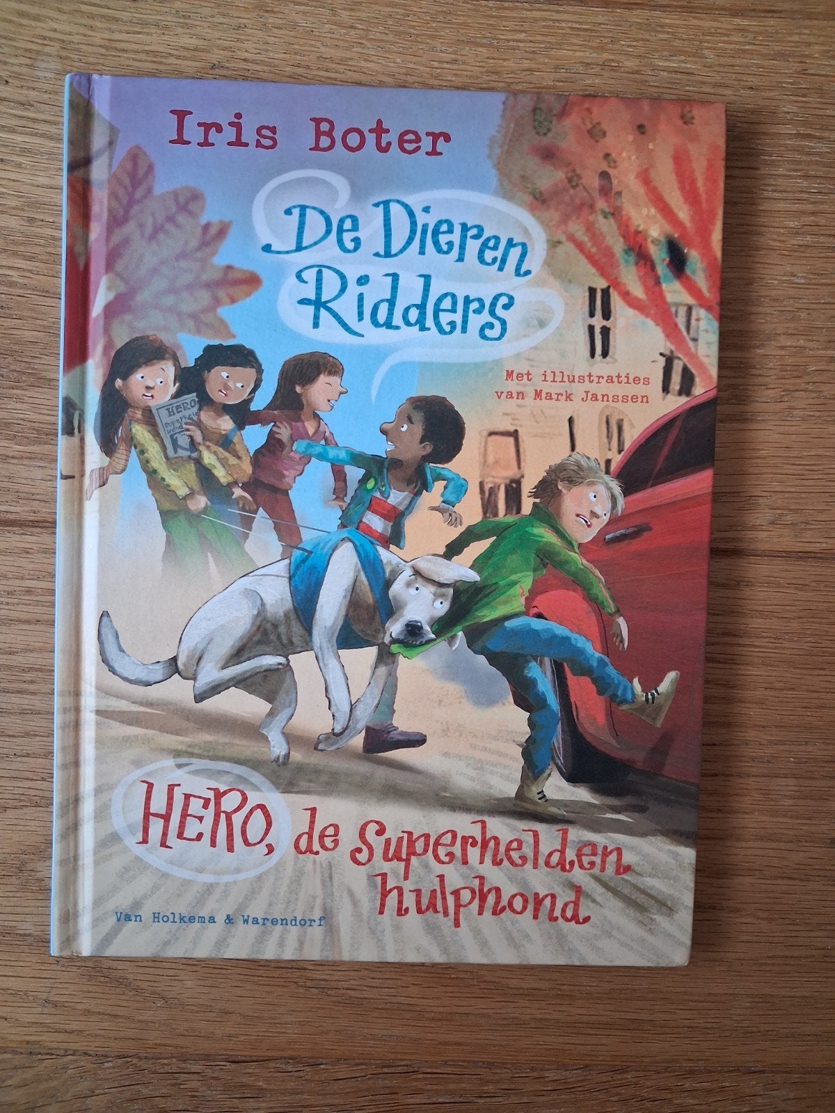Iris Boter - Hero, de superheldenhulphond, Ophalen of Verzenden, Gelezen, Iris Boter, Fictie algemeen