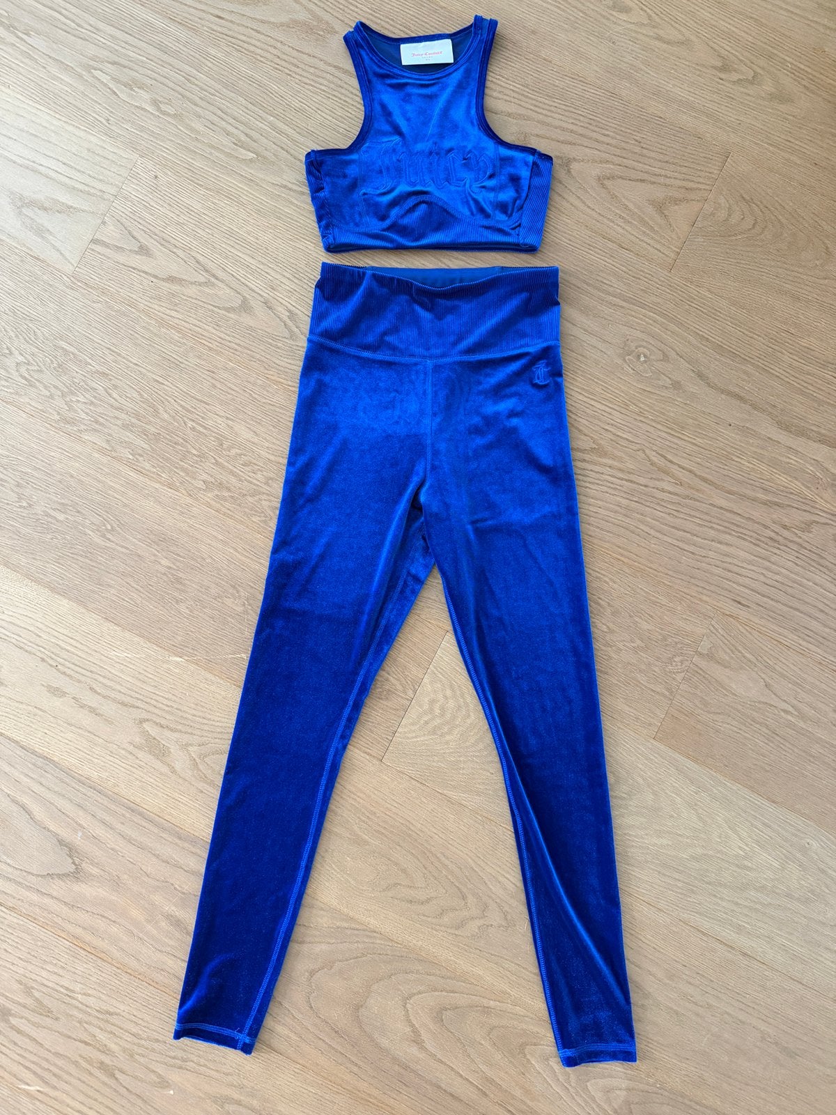 Juicy Couture Sport XS top met broek als nieuw!, Kleding | Dames, Ophalen of Verzenden, Zo goed als nieuw