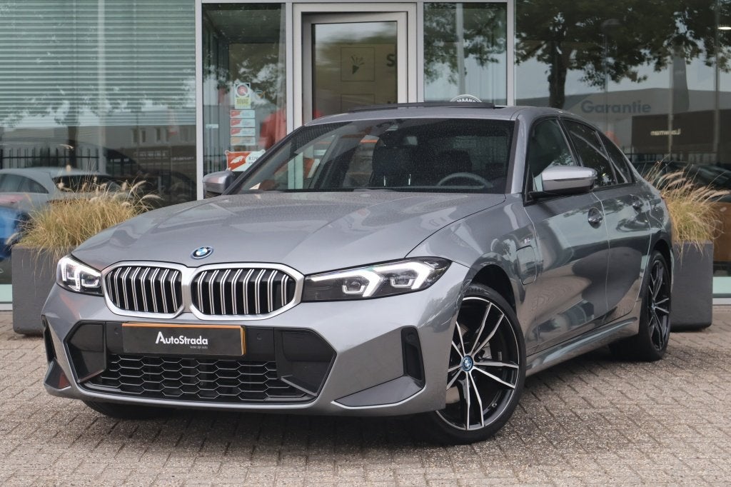 BMW 3-Serie (g20) 320e 204pk Aut (bj 2025, automaat), Auto's, 1998 cc, Verwarmde buitenspiegels, Gebruikt, Euro 6