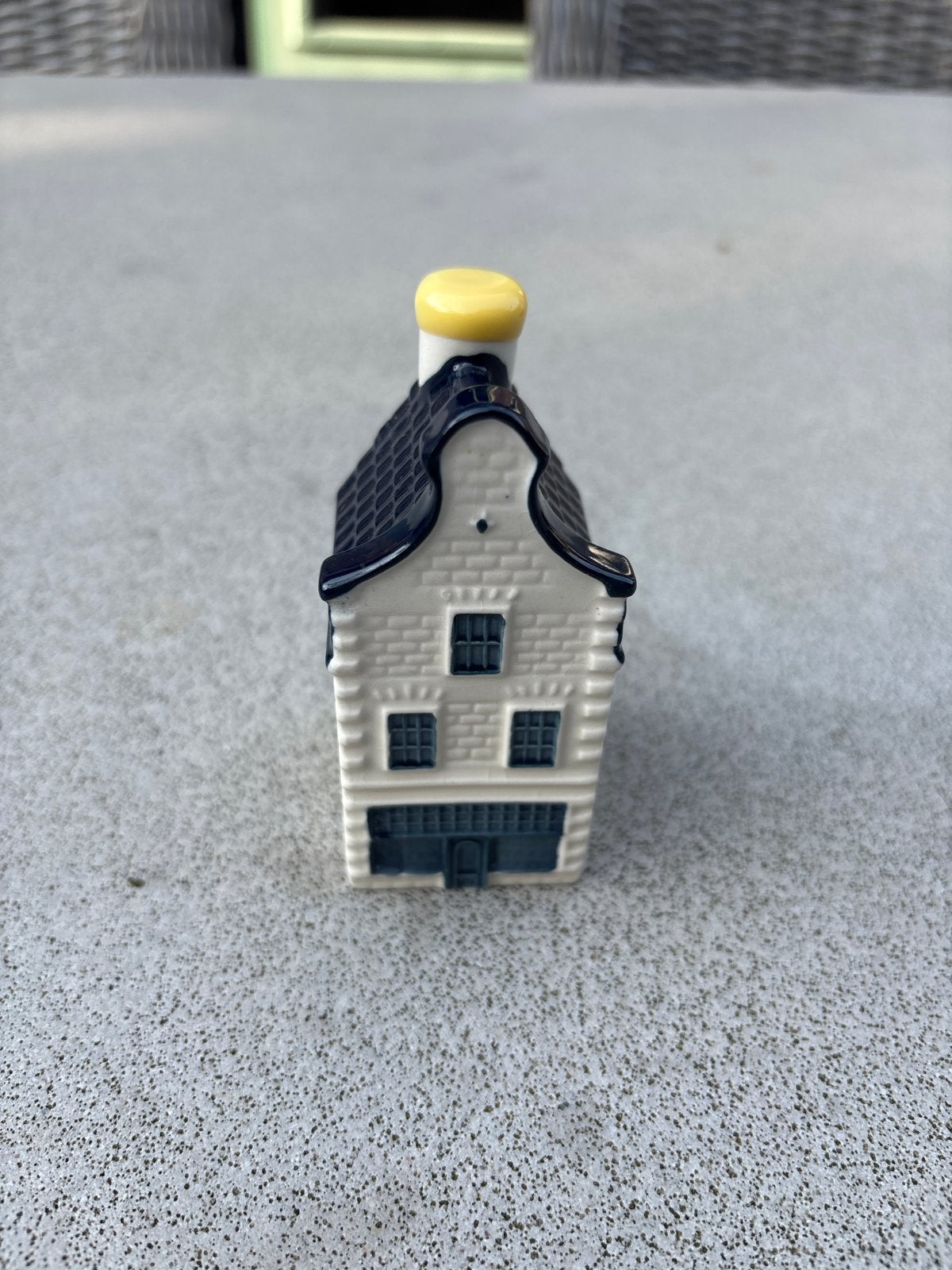 KLM huisje nummer 36 - Bols Delfts Blauw, Ophalen of Verzenden, Zo goed als nieuw, 21 t/m 40, Gevuld