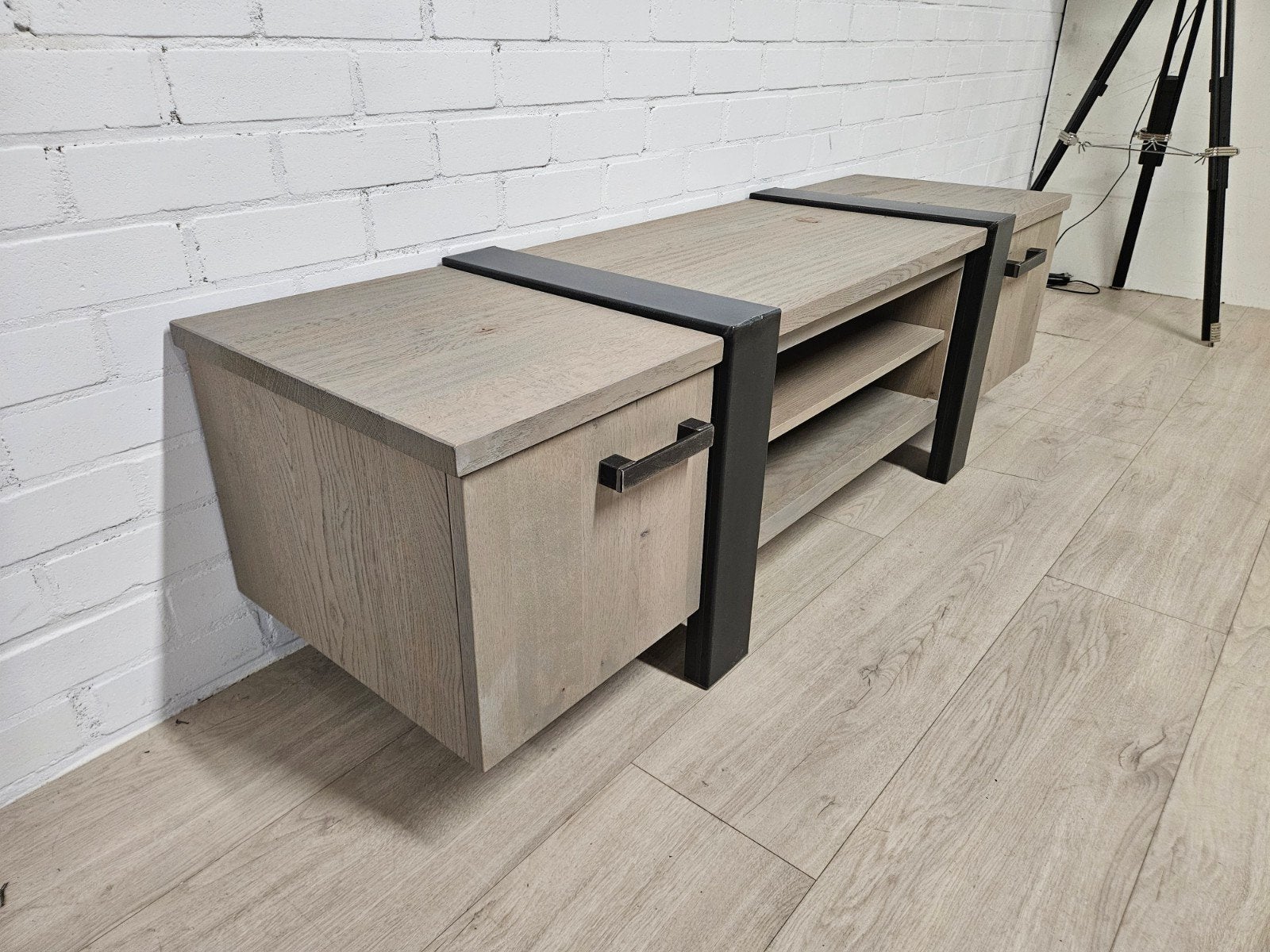 TV Dressoir Costa 162cm, Huis en Inrichting, Kasten | Televisiemeubels, Ophalen, Zo goed als nieuw, Minder dan 100 cm, Metaal
