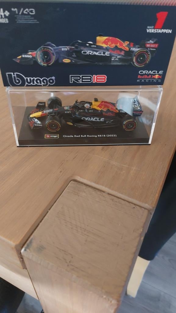 Formule 1 Race Wagen - Burago RB18 Max Verstappen, Ophalen, Nieuw, Auto, Overige merken