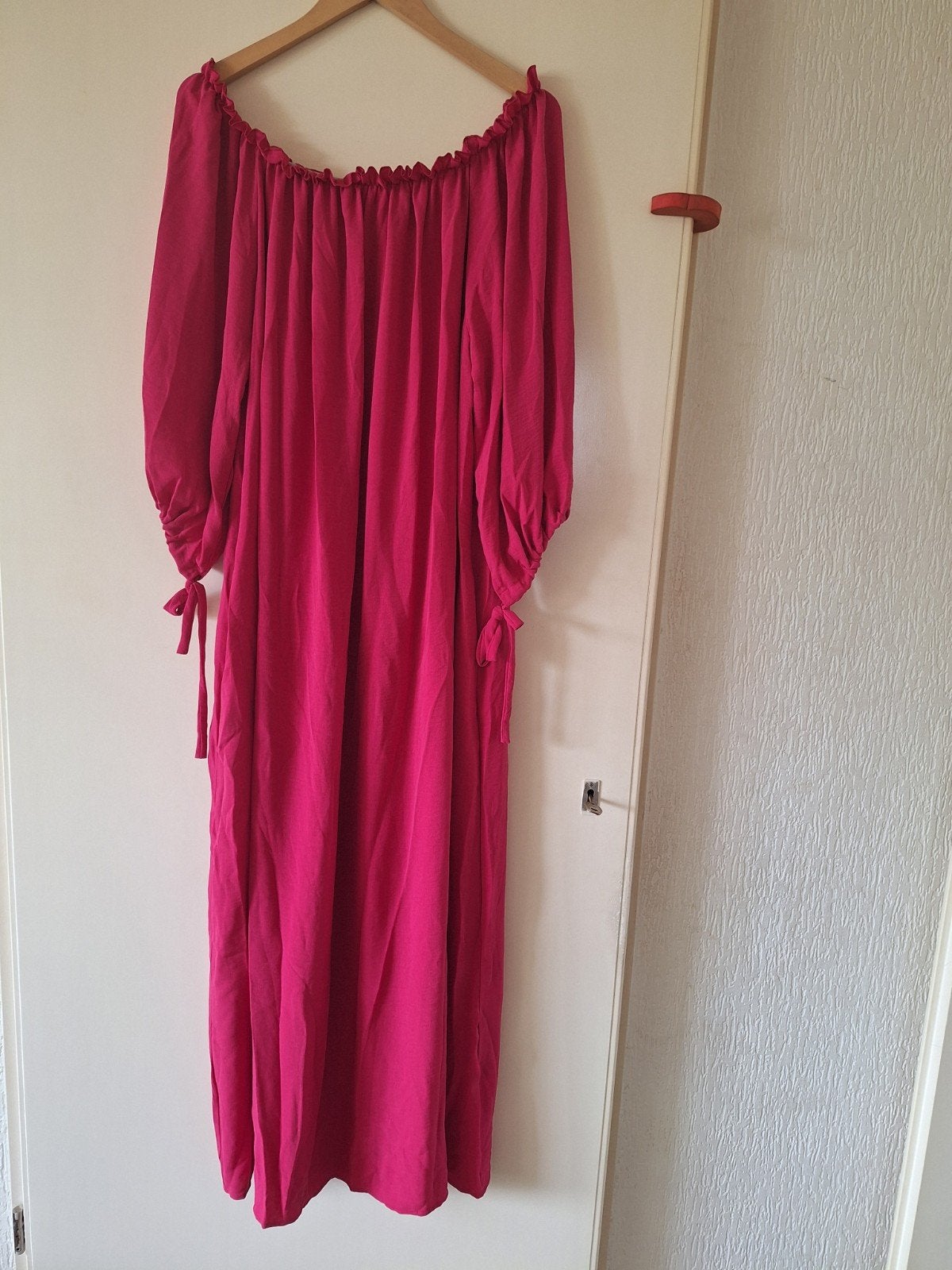Mooie lange jurk. Off shoulder model.NIEUW!!, Kleding | Dames, Grote Maten, Ophalen, Nieuw, Jurk