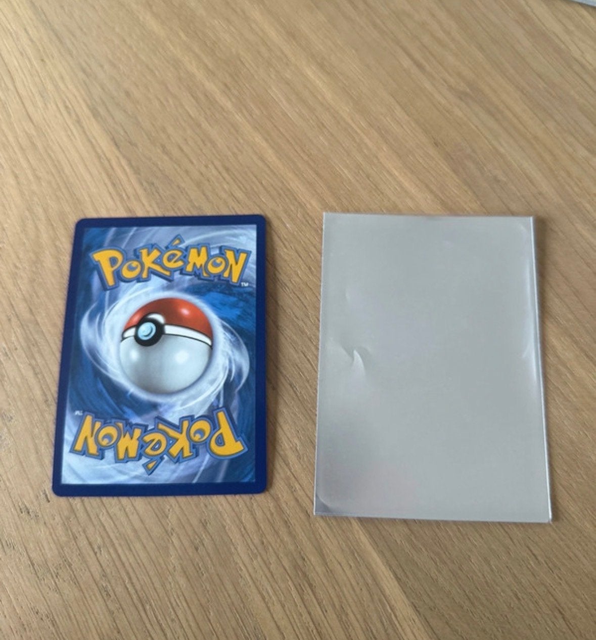 Surfing Pikachu VMAX Pokémon Kaart - Nieuwstaat, Ophalen of Verzenden, Nieuw, Losse kaart, Foil