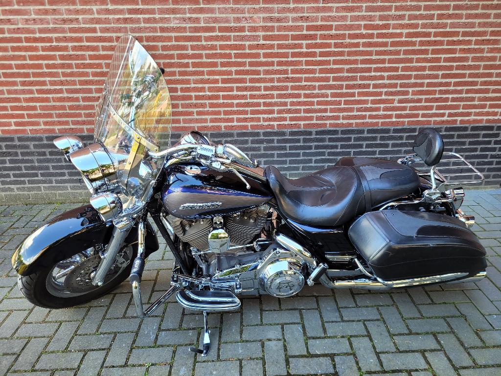Road King 110 Screamin Eagle CVO, 2 cilinders, Sportuitlaat, Motorrijbewijs A, Gebruikt