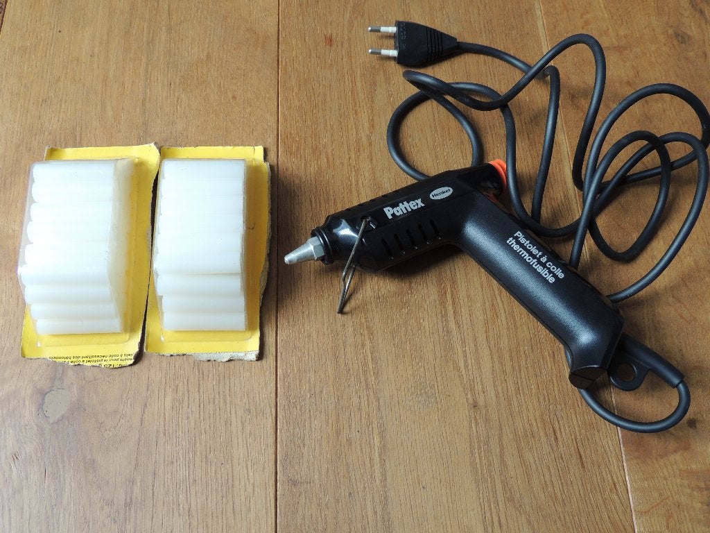 Pattex Lijmpistool Hotpistol Incl 60 lijmsticks, Ophalen of Verzenden, Gebruikt, Gereedschap of Toebehoren
