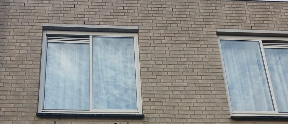 4 aluminium kozijnen 141,5 hoog, Doe-het-zelf en Verbouw, Kozijnen en Schuifpuien, Gebruikt, Raamkozijn, Aluminium, 75 tot 150 cm