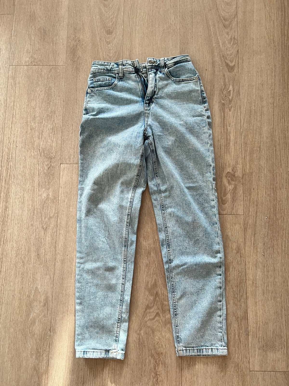 Clockhouse  High Rise Mom Jeans – Maat 36 (S), Kleding | Dames, Ophalen of Verzenden, Zo goed als nieuw, Blauw, W30 - W32 (confectie 38/40)
