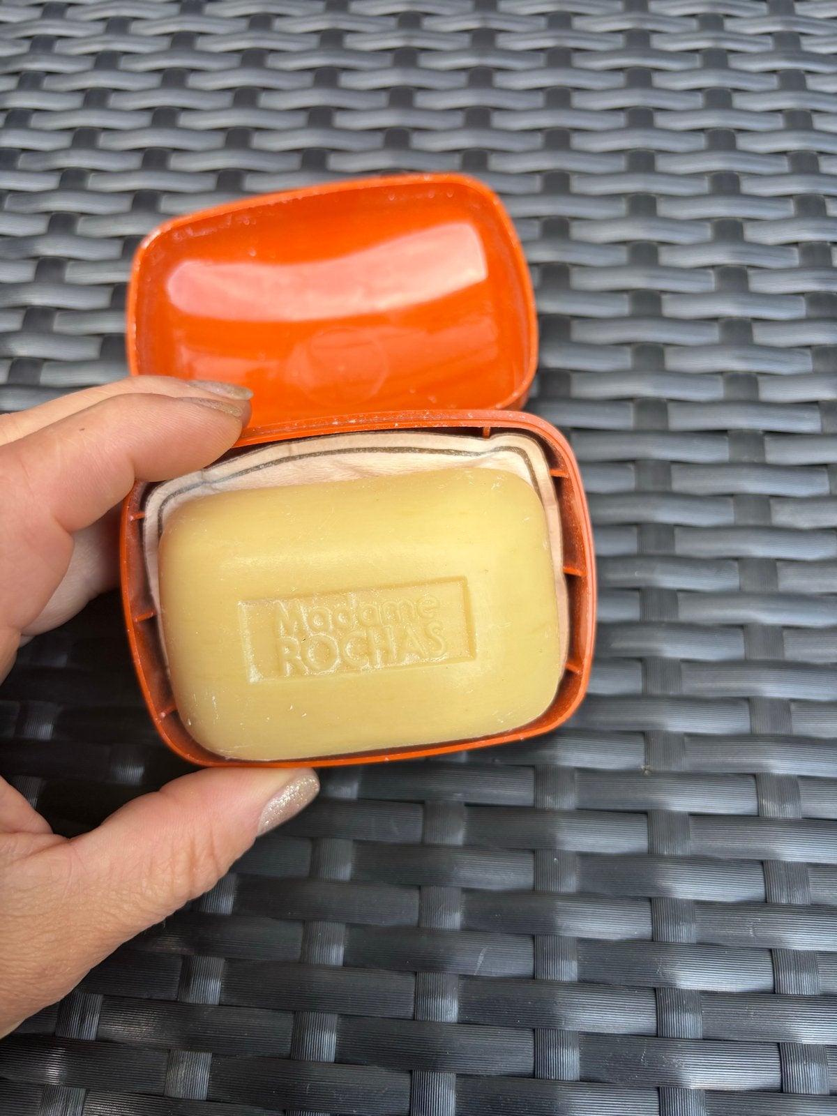 Vintage Madame Rochas reizeep in doosje - 75g, Antiek en Kunst, Curiosa en Brocante, Verzenden