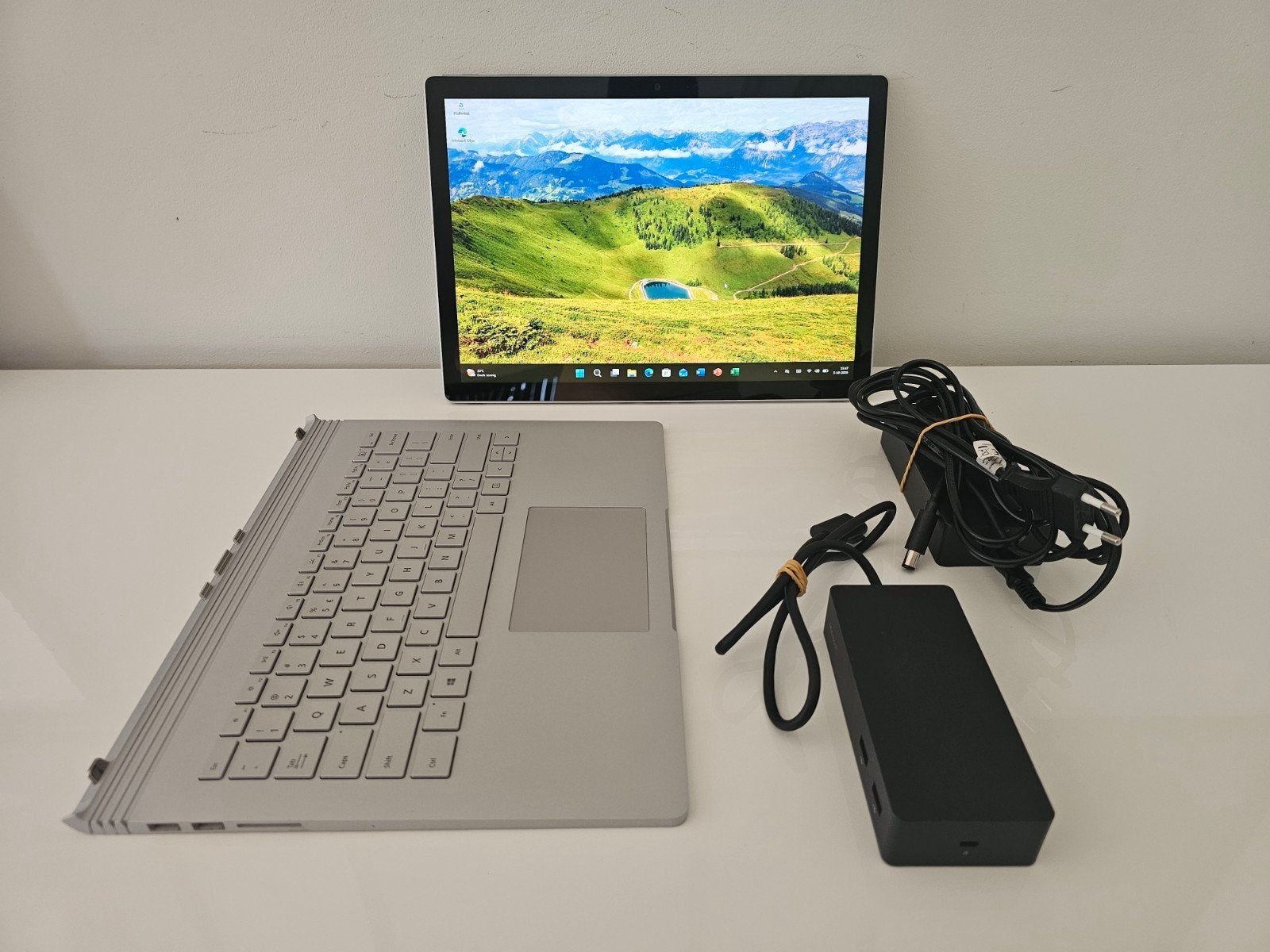 Microsoft Surface Book 13,5" 3K Touchscreen laptop / tablet, Computers en Software, Ophalen, 256 GB, 8 GB, 13 inch
