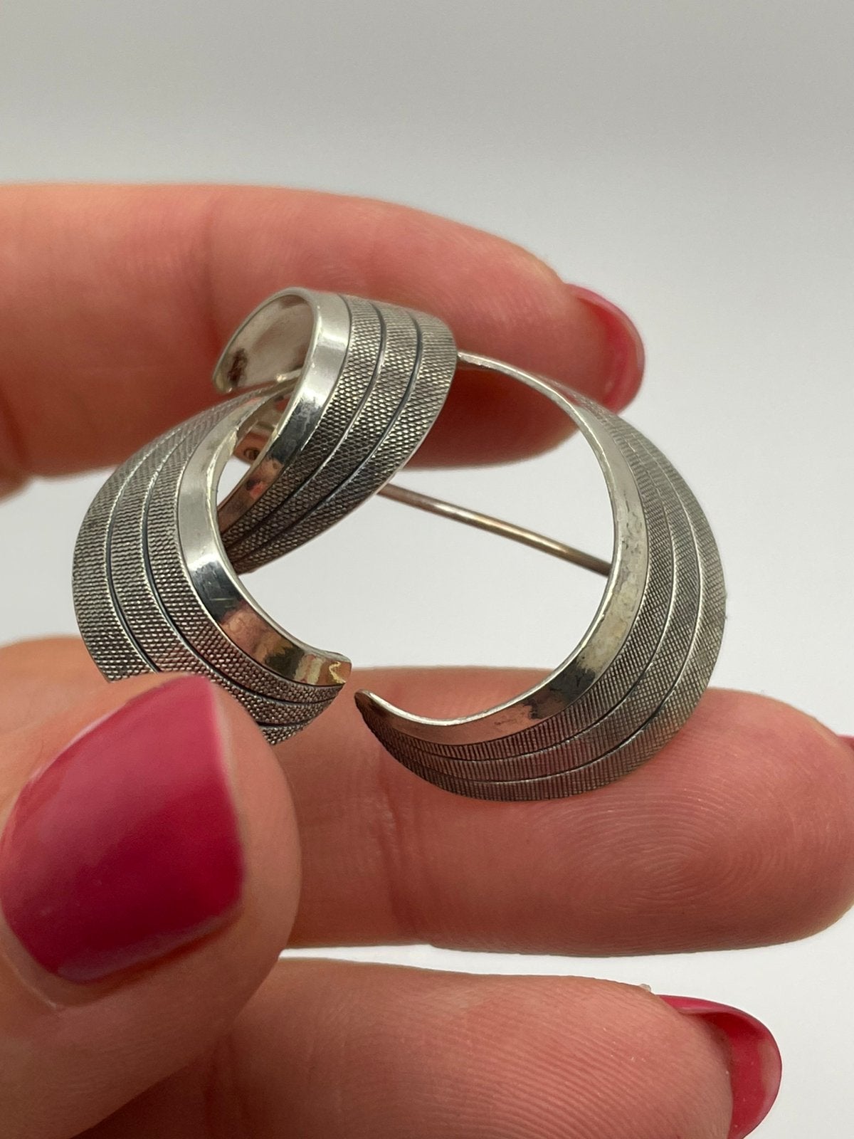 E255 Prachtige zilveren TEKA broche, Sieraden, Tassen en Uiterlijk, Ophalen of Verzenden, Zilver, Broche
