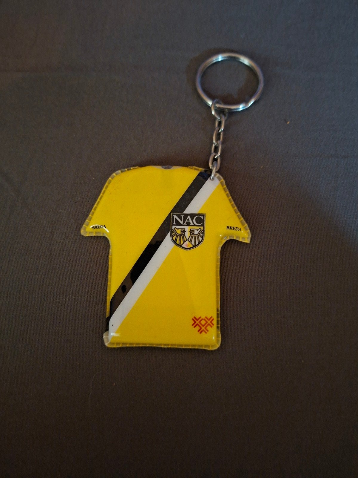 NAC Breda Sleutelhanger Shirt, Ophalen of Verzenden, Gebruikt, Sport